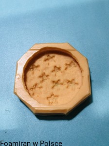 Foremka silikonowa „ Piernik okrągły z gwiazdkami „6”6 cm  